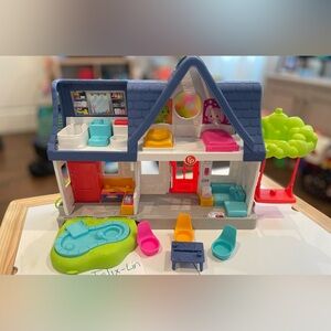 Fisher Price Little People House